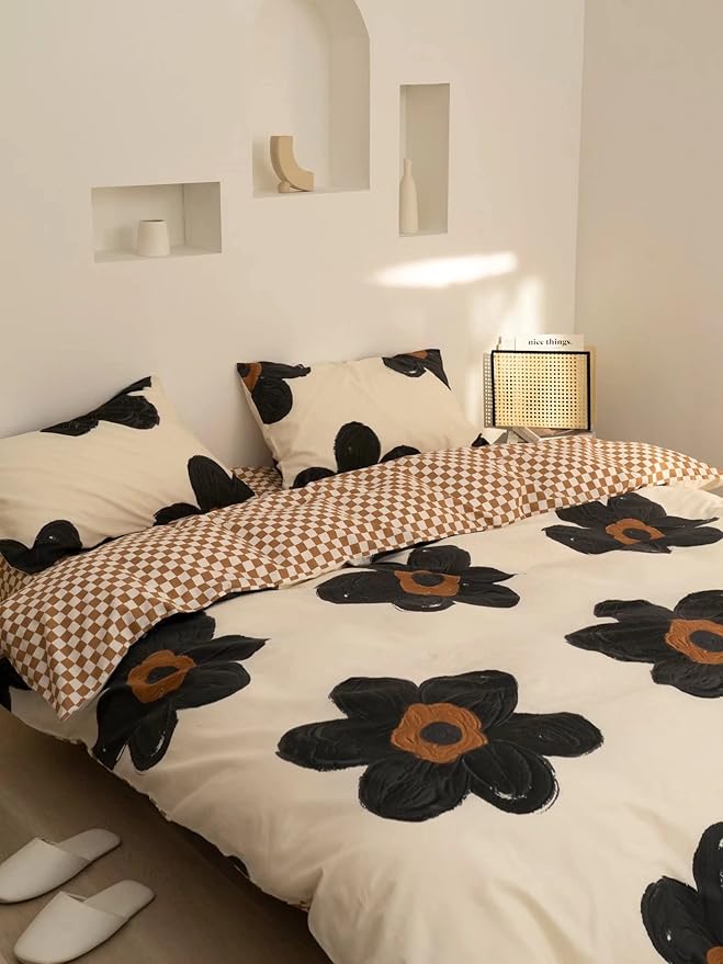 KAREVER Black Floral Comforter Set Black Botanical Bedding Queen Women Chic Blankets Lightweight Black Sunflower Reversible Bed Comforter Set Queen Size