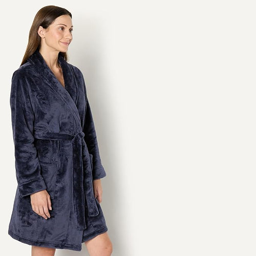 Amazon Essentials Women's Mid-Length Plush Robe (Available in Plus Size)