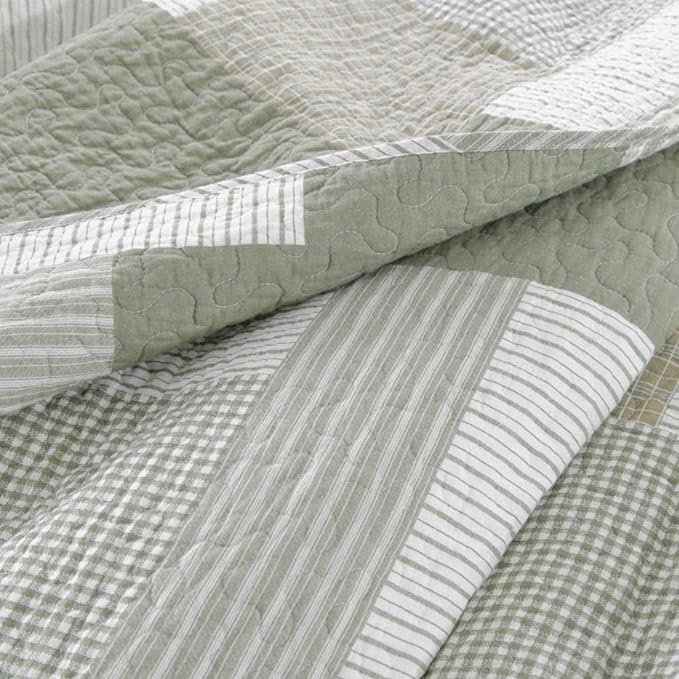 Uniclinens Plaid Quilt Set Queen Size, Patchwork Light Green Quilt Bedding Set, 100% Cotton Bedspreads, Farmhouse Rustic Lightweight Comforter, 3 Pieces Set with 2 Pillowshams, Green/Brown/Beige