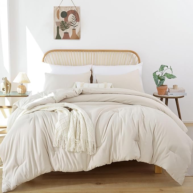 ROSGONIA Oversized King Comforter 128x120, 3pcs Super King Plus (1 Beige Comforter & 2 Pillowcases) Lightweight Oversized Bedding Set Blanket