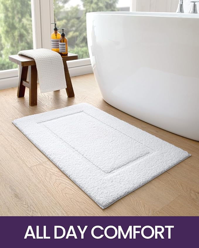 DEXI Bathroom Rugs 32x20, Washable Non Slip Bath Mat for Shower Floor, Absorbent Quick Dry Bathmat with Rubber Backing, Ultra Soft Plush Carpet for Tub, White