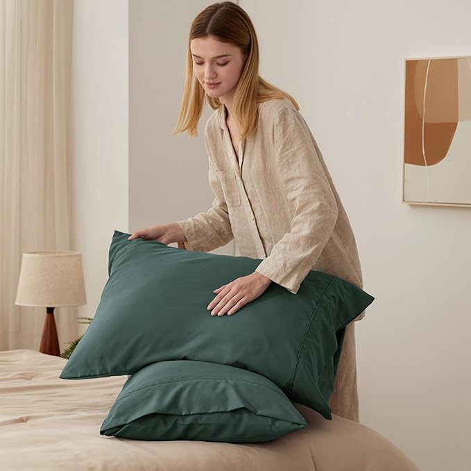 Bedsure King Size Pillow Cases Set of 2 - Forest Green Brushed Microfiber Pillowcases 2 Pack, Super Soft Pillow Case Cover with Envelope Closure, Wrinkle, Fade and Stain Resistant, 20x36 Inches