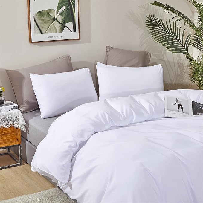 KAREVER White Fluffy Comforter King Women Soft Bedding King Size White Blanket Men 3 PCs Comforter Set 1 King Size Comforter(104x90 inches) with 2 Pillowcases (20x36 inches)