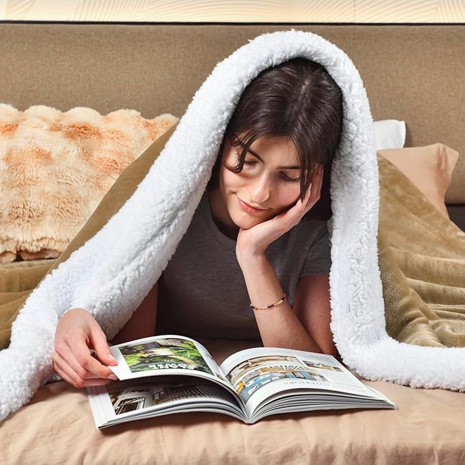 KAWAHOME Sherpa Fleece King Size Blanket for Bed - Extra Warm and Heavy Thick Blankets for Winter, Super Soft 500GSM Plush Blanket, 108" X 90" Camel