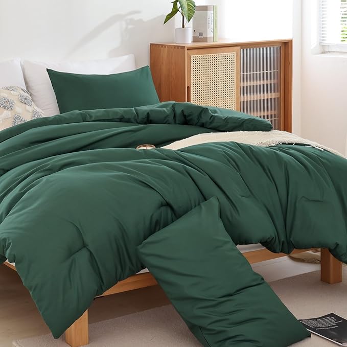 ROSGONIA Twin/Twin XL Comforter Set for College Girls Boys Dark Emerald Green, 1 Comforter 1 Pillowcase, All Season Kids Comforter Sets Dorm Bedding