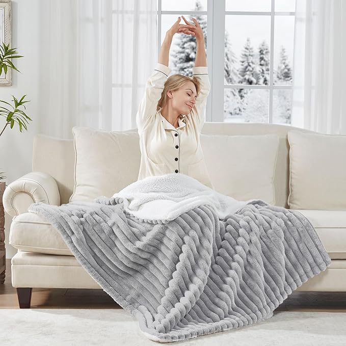 Westinghouse Electric Blanket Heated Throw, Super Cozy Luxury Faux Fur & Sherpa with 6 Heating Levels & 2-10 Hours Auto Off, Fast Heating & Overheat Protection, 50x60 Inch, Light Grey