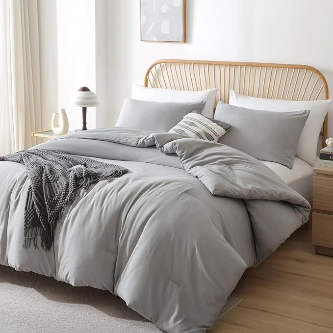 ROSGONIA Oversized Queen Comforter Gray, 3pcs (1 Grey Comforter & 2 Pillowcases) Lightweight Oversized Queen Comforter Sets Bedding Blanket Quilts