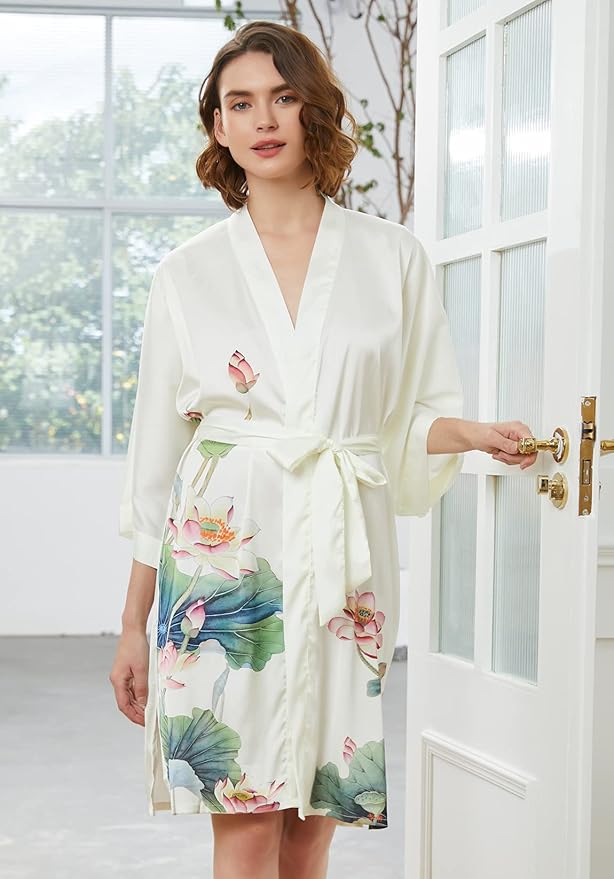 Ledamon Women's Kimono Short Robe - Classic Floral Bathrobe Nightgown