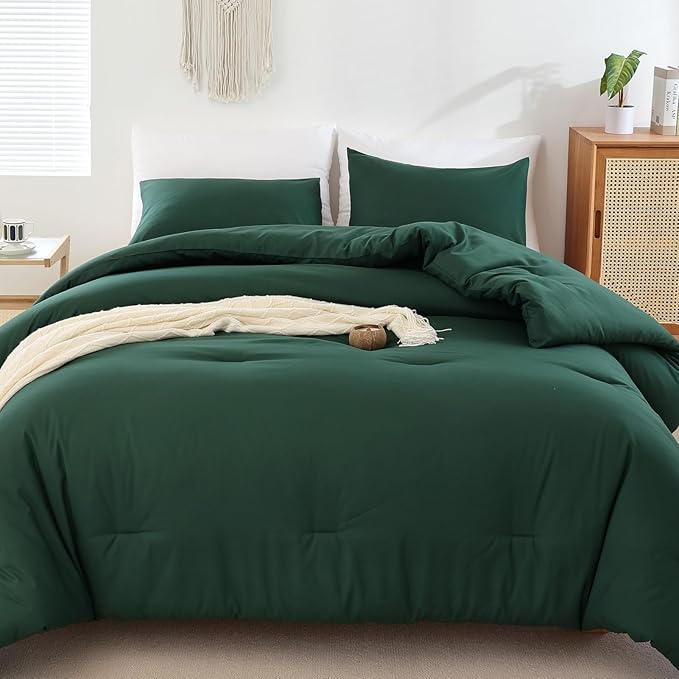 ROSGONIA Twin/Twin XL Comforter Set for College Girls Boys Dark Emerald Green, 1 Comforter 1 Pillowcase, All Season Kids Comforter Sets Dorm Bedding