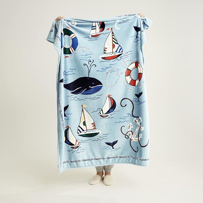 Vera Bradley Women's Disney Fleece Plush Throw Blanket