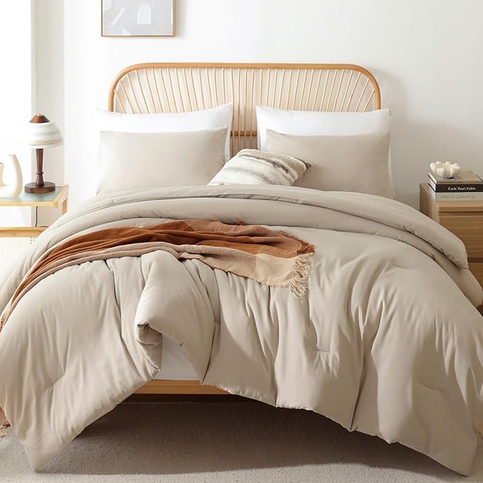 ROSGONIA California King Comforter Set Light Khaki, 3pcs (1 Boho Cal King Comforter & 2 Pillowcases) All Season Lightweight Bedspread Bedding Blanket