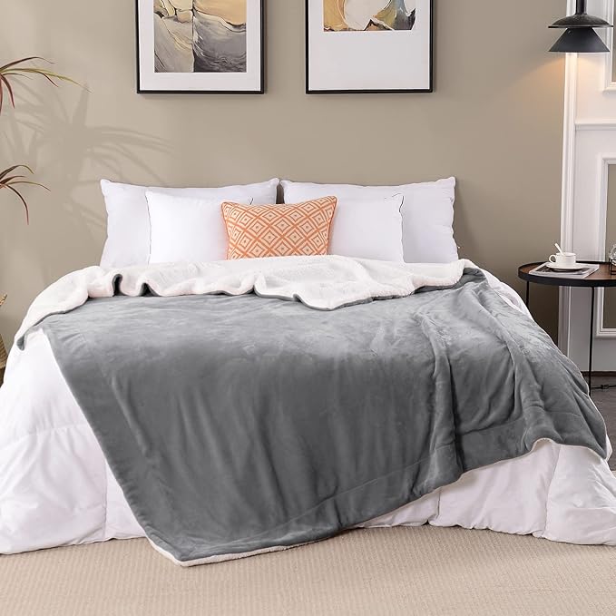 SOCHOW Sherpa Fleece Throw Blanket, Double-Sided Super Soft Luxurious Plush Blanket TwinSize 60 inchx80 inch, Grey