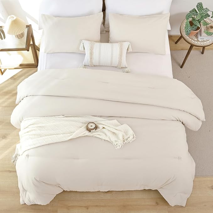 ROSGONIA Oversized Queen Comforter Beige, 3pcs (1 Comforter & 2 Pillowcases) Lightweight Oversized Queen Comforter Sets Bedding Blanket Quilts