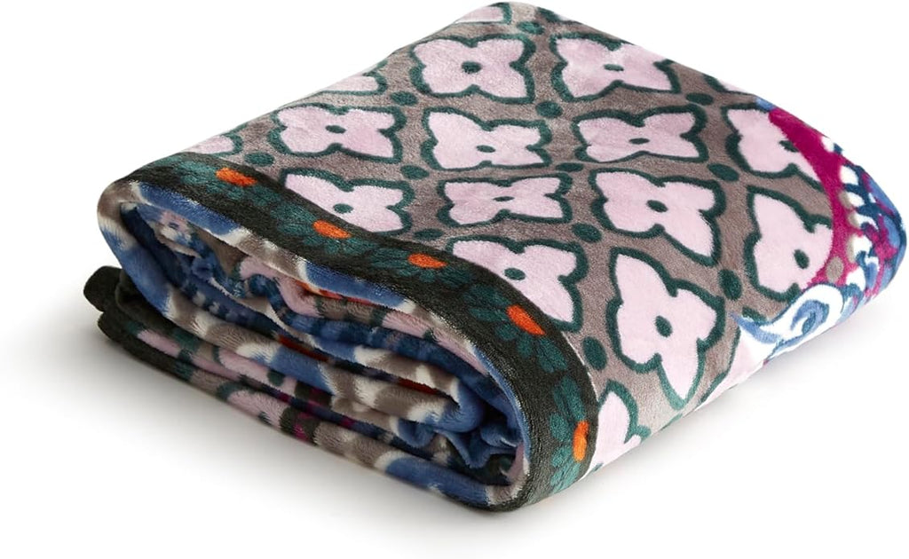 Vera Bradley Women's Disney Fleece Plush Throw Blanket
