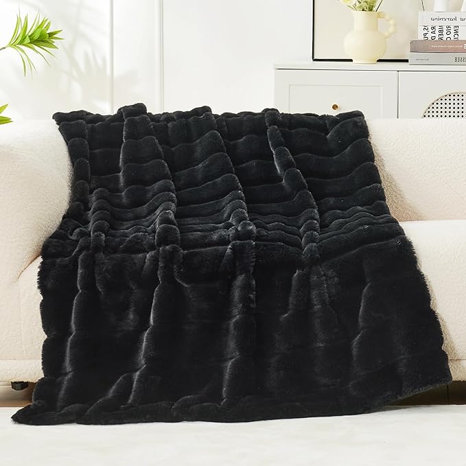 Cozy Bliss Faux Fur Throw Blanket for Couch, Cozy Warm Plush Striped Blanket for Sofa Bedroom Living Room, 60 * 80 Inches Black