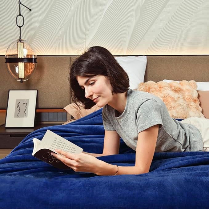 KAWAHOME Sherpa Fleece Twin Size Blanket for Bed - Extra Warm and Heavy Thick Blankets for Winter, Super Soft 500GSM Plush Blanket, 66"X 90" Navy Blue