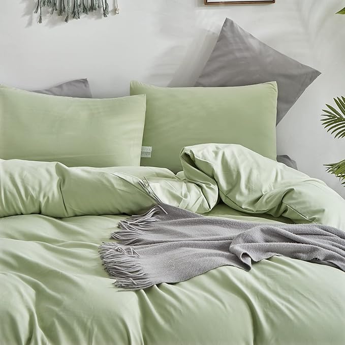 KAREVER Light Green Comforter Set Cal King Solid Sage Green Bedding Set Lightweight Women Soft Light Mint Green Blanket 3 PCs Men Durable Breathable Sage Green Bed Comforter Set