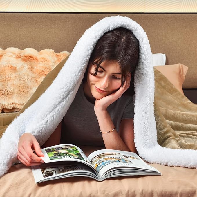 KAWAHOME Sherpa Fleece Queen Size Blanket for Bed - Extra Warm and Heavy Thick Blankets for Winter, Super Soft 500GSM Plush Blanket, 90"X 90" Camel
