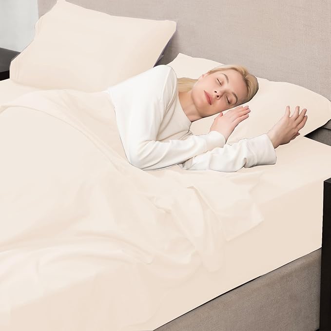 Mejoroom Full Size Sheet Set - Soft Microfiber Bed Sheets - Deep Pocket Fitted Sheet, Breathable, Wrinkle & Fade Resistant - 4 Piece (Full, Cream)