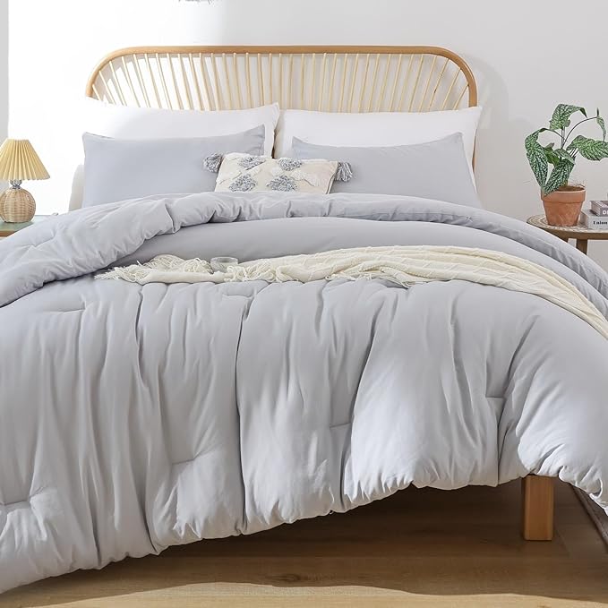 ROSGONIA King Size Comforter Set Light Grey, 3pcs (1 Boho Gray Comforter & 2 Pillowcases) All Season Bedding Lightweight Bedspread Blanket Quilt