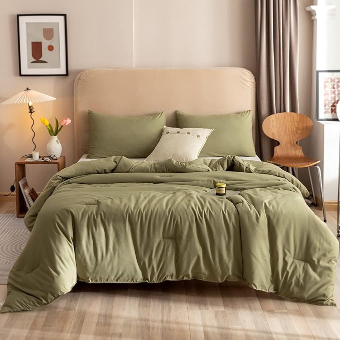 ROSGONIA Oversized Queen Comforter Olive Green, 3pcs (1 Green Comforter & 2 Pillowcases) Lightweight Oversized Queen Comforter Sets Bedding Blanket Quilts