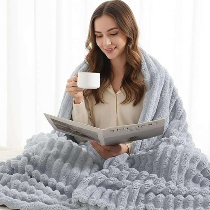 decorUhome Christmas Soft Fleece Light Grey Throw Blanket for Couch, Cozy Fluffy Plush Flannel Striped Blanket for Sofa Bed, Lightweight Decorative Ribbed Fuzzy Blanket for Woman, 50x60 Inches