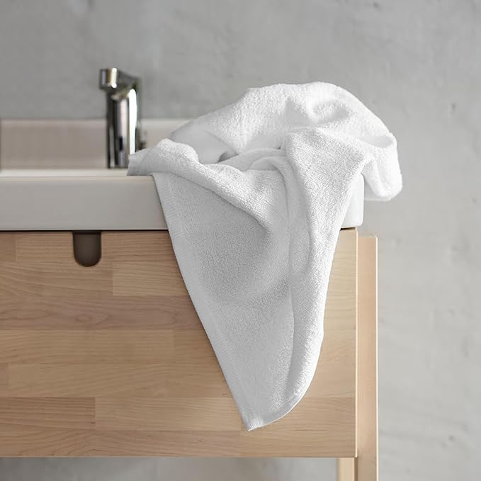Delara 100% Organic Cotton Towels 650 GSM Plush Feather Touch Quick Dry Bath Towel, GOTS Certified, Oeko-Tex Green Certified, Organic Cotton Bath Towels, White, 1 Piece Bath Towel, 30"X58"