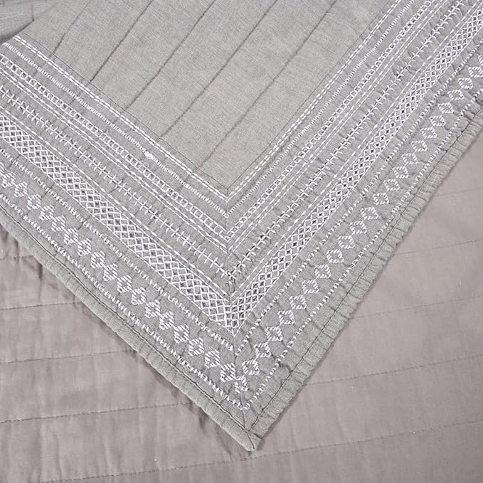 Quilt Set Floral Leaves 3D Embroidery Pattern 2 PCS Cotton Reversible Quilted Embroidered Decorative Bedspreads Coverlet Set, Lightweight &Soft Queen Size Beige Bedding Coverlet for All Season