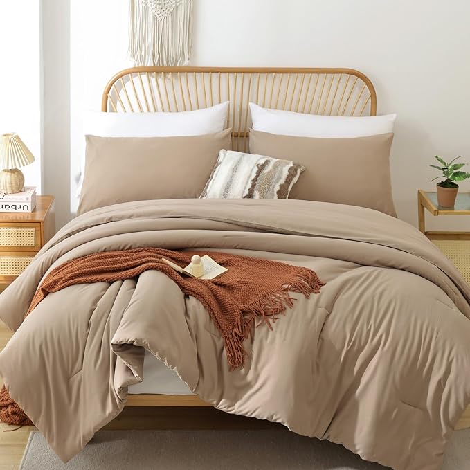 ROSGONIA Comforter Full Size for Girls Boys Teens Taupe Brown, 3pcs(1 Boho Tan Comforter & 2 Pillowcases), Lightweight Dorm Bedding All Season Bed Set