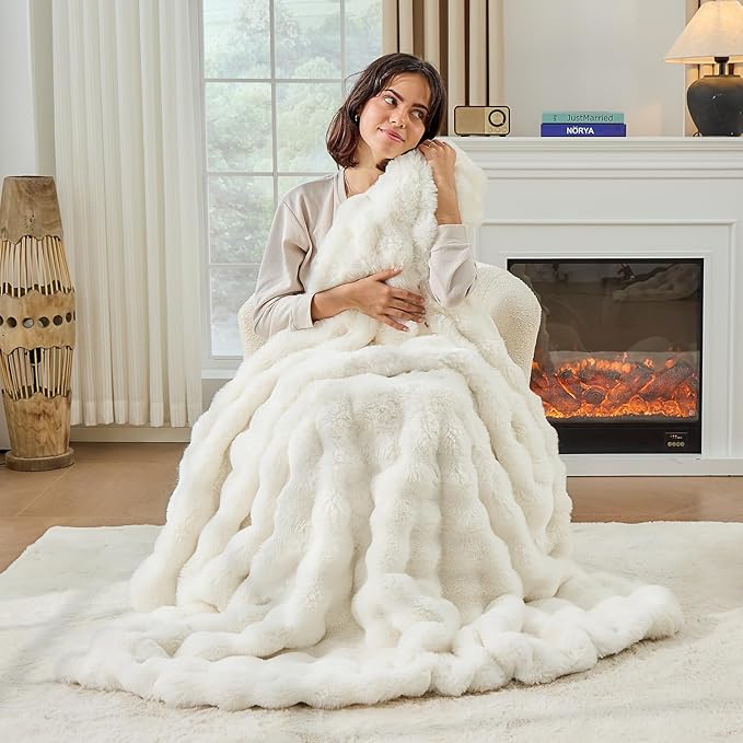 Fluffy Blanket for Couch Soft Luxury Faux Rabbit Fur Throw Cozy Fuzzy Plush Bubble Blanket Thick Warm Decorative Throw for Bed, Sofa (King Size 108''x90'', Cream White)