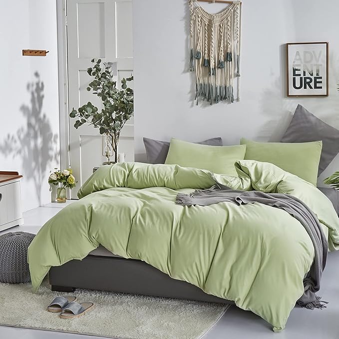 KAREVER Light Green Comforter Set Cal King Solid Sage Green Bedding Set Lightweight Women Soft Light Mint Green Blanket 3 PCs Men Durable Breathable Sage Green Bed Comforter Set