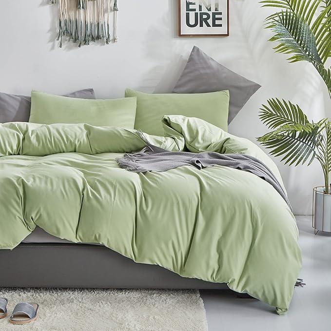 KAREVER Light Green Comforter Set Cal King Solid Sage Green Bedding Set Lightweight Women Soft Light Mint Green Blanket 3 PCs Men Durable Breathable Sage Green Bed Comforter Set