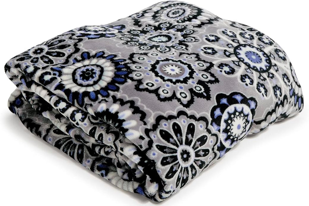 Vera Bradley Women's Disney Fleece Plush Throw Blanket