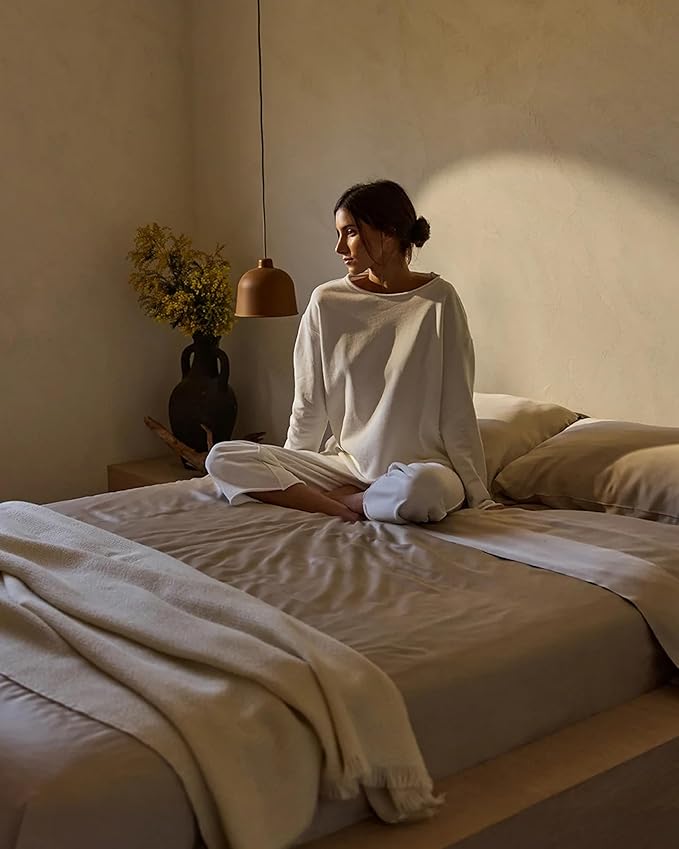 Cozy Earth Luxury Duvet Cover Twin - 100% Viscose from Bamboo - Ultra-Soft, Cooling & Lightweight Duvet Cover - Temperature-Regulating Bedding with Concealed Zip & Interior Snap Closures - Driftwood