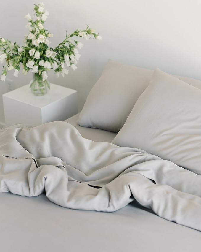 Cozy Earth Luxury Duvet Cover King - 100% Viscose from Bamboo - Ultra-Soft, Cooling & Lightweight Duvet Cover - Temperature-Regulating Bedding with Concealed Zip & Interior Snap Closures - Light Grey