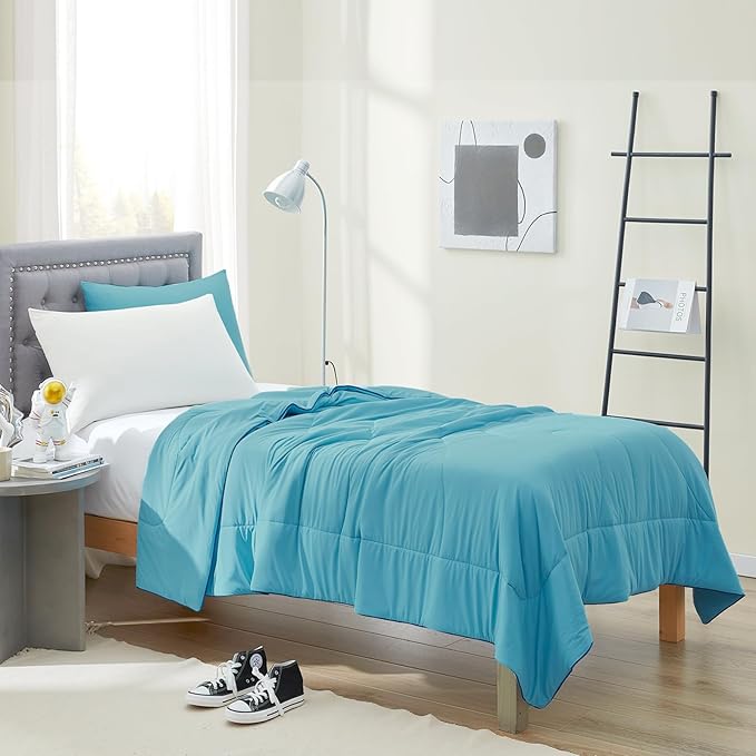 Dream Valley® Outlast® Deepsleep Cooling Comforter, Throw Size, NASA-Grade Space Technology Cooling Blanket for Hot Sleepers Night Sweats, Q-Max > 0.45 Aerocool™ Breathable, Dream Blue, 60"x80"