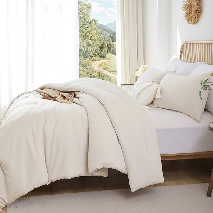 ROSGONIA Beige Twin/Twin XL Comforter Set for College Girls Boys, 1 Comforter & 1 Pillowcase, All Season Kids Comforter Sets Lightweight Dorm Bedding