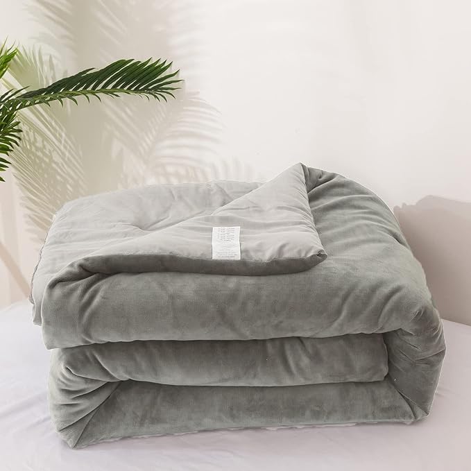 Cottonight Grey Velvet Comforter Set - California King Plush Fluffy Gray Bedding - Winter Warm Cozy Super Soft Heavyweight Flannel Comforter Set with 2 Pillowcases