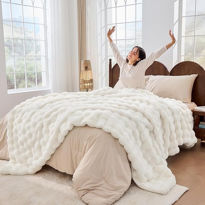 Fluffy Blanket for Couch Soft Luxury Faux Rabbit Fur Throw Blanket Cozy Fuzzy Plush Bubble Thick Warm Decorative Throw for Bed, Sofa (Twin Size 60''x80'', Cream White)