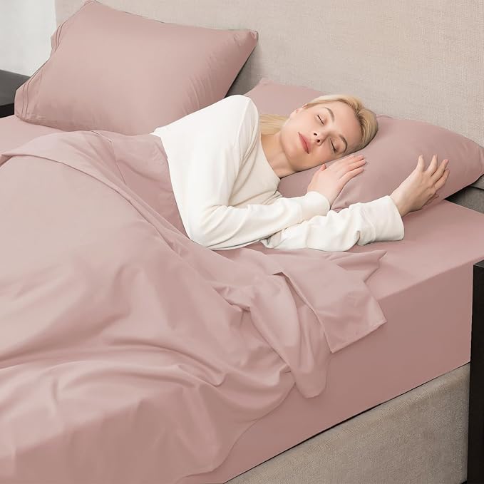 Mejoroom Twin XL Sheet Set - Hotel Luxury Microfiber Sheet & Pillowcase Sets Fits College Dorm Room Mattress - Soft, Breathable, Wrinkle & Fade Resistant - 3 Piece (Dusty Pink)