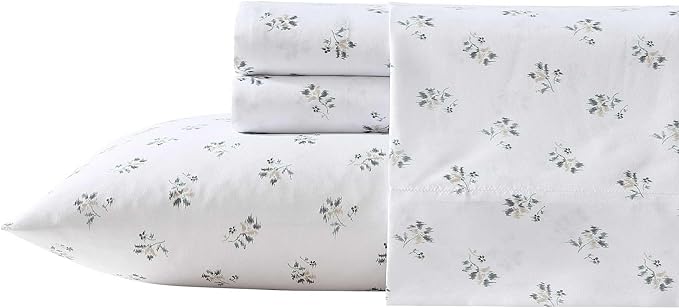 Wrangler - King Bed Sheets, Ultra-Soft & Lightweight Bedding with Matching Pillowcases, Lightweight Bed Set for All Season Comfort, Oeko-Tex Certified (Sketchy Ditsy Green)