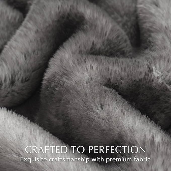 EVERGRACEHOME Ultra Soft Luxury Fluffy Mink Faux Fur Throw Blanket, Thick Warm Fall Winter Blankets for Bed, Couch, Cozy Plush Reversible Blanket for Chair, Sofa (Ombré Silver Onyx, 50"x60")