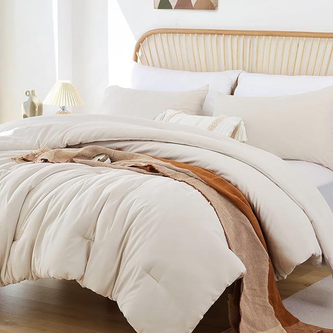 ROSGONIA Oversized King Comforter 128x120, 3pcs Super King Plus (1 Beige Comforter & 2 Pillowcases) Lightweight Oversized Bedding Set Blanket