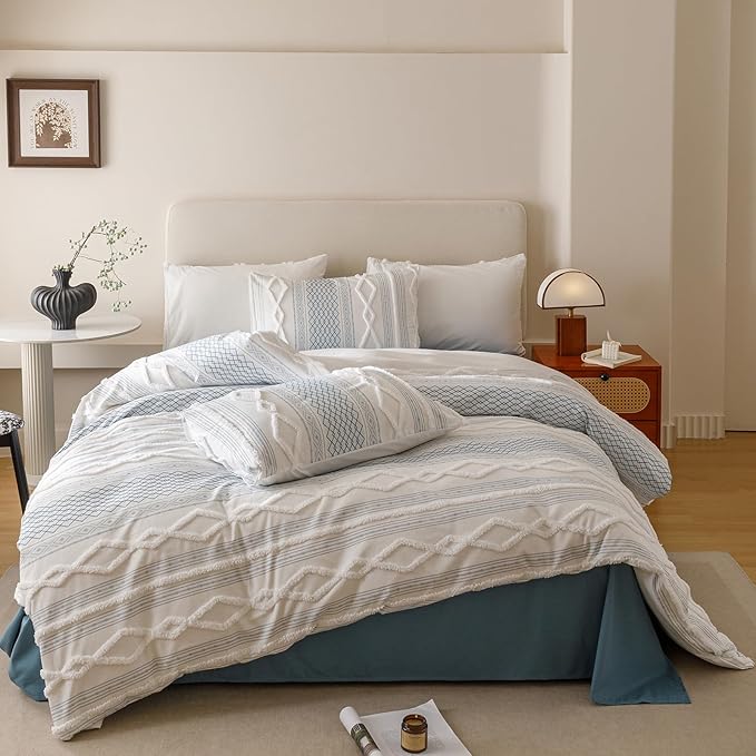Cottonight White Blue Boho Comforter Set Queen Farmhouse Tufted Bedding Set Soft Bohemain Shabby Chic Blanket Quilts Embroidery Rustic Luxury Soft 3PCS Bed Set for Women Men