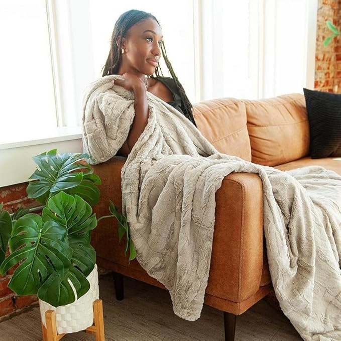 Minky Couture Sorbet Blanket - Ultra-Soft Throw for Silky Smooth Comfort - Premium Decorative Throw - Midweight, Breathable Fabric - Machine Washable Grande, Tranquil Dove