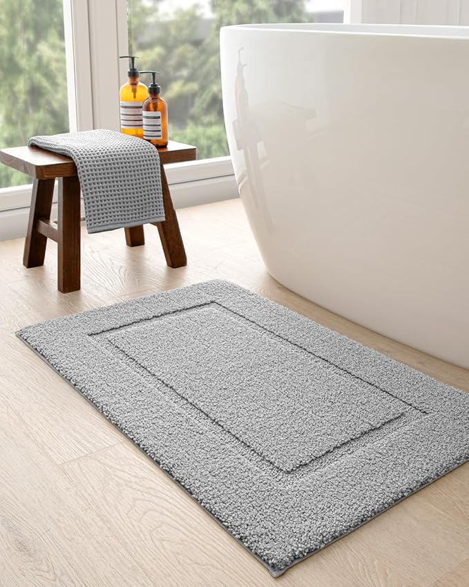 DEXI Bathroom Rugs 32x20, Washable Non Slip Bath Mat for Shower Floor, Absorbent Quick Dry Bathmat with Rubber Backing, Ultra Soft Plush Carpet for Tub, Light Grey