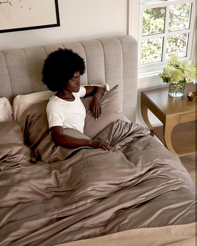 Cozy Earth Luxury Duvet Cover Queen - 100% Viscose from Bamboo - Ultra-Soft, Cooling & Lightweight Duvet Cover - Temperature-Regulating Bedding with Concealed Zip & Interior Snap Closures - Walnut