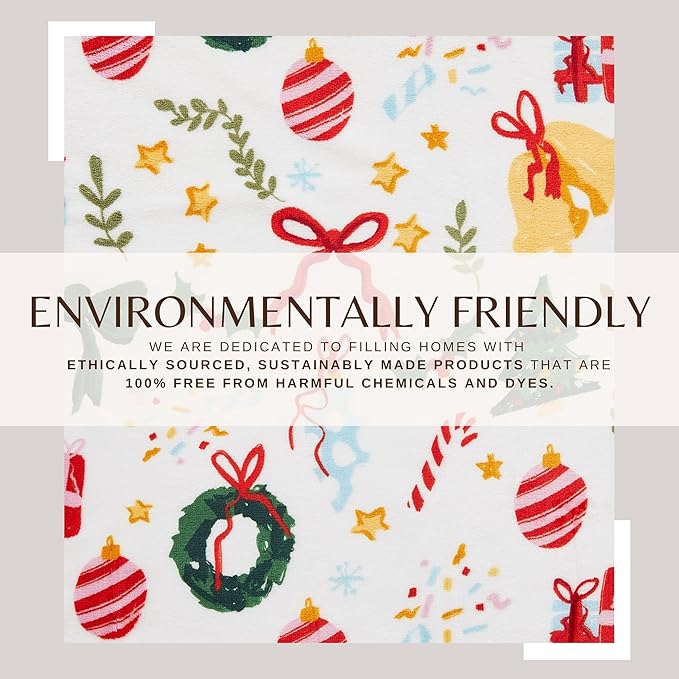 Fleece/Sherpa Christmas Throw - Super Soft Holiday Printed Blanket for Couch, Chair, or Bed - Cozy, Luxurious Plush - 50" x 60", Holiday Cats
