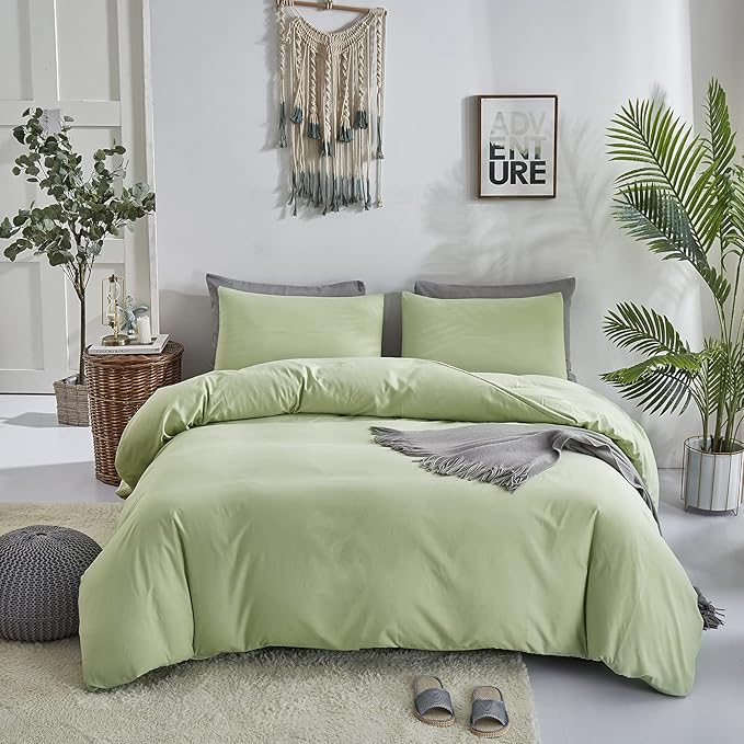 KAREVER Light Green Comforter Set Cal King Solid Sage Green Bedding Set Lightweight Women Soft Light Mint Green Blanket 3 PCs Men Durable Breathable Sage Green Bed Comforter Set