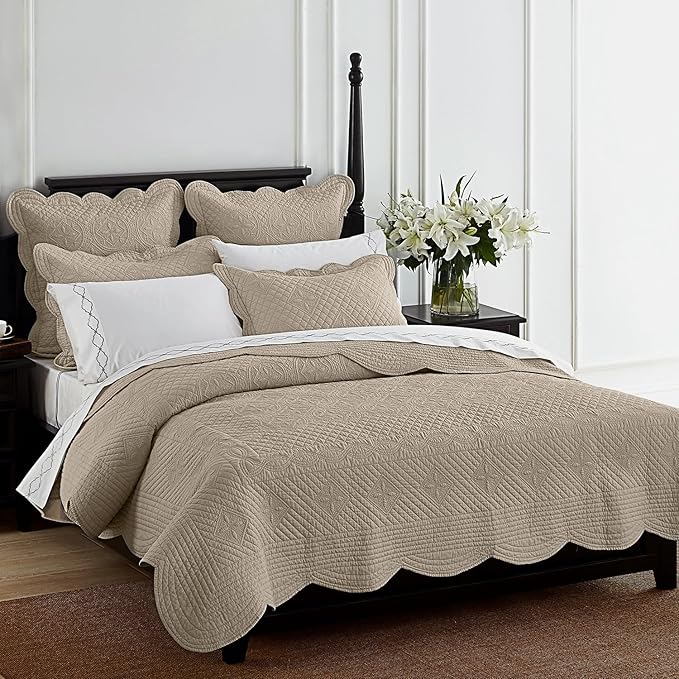 Calla Angel Sage Garden Luxury Pure Cotton Matelasse Quilt, King, Coffee